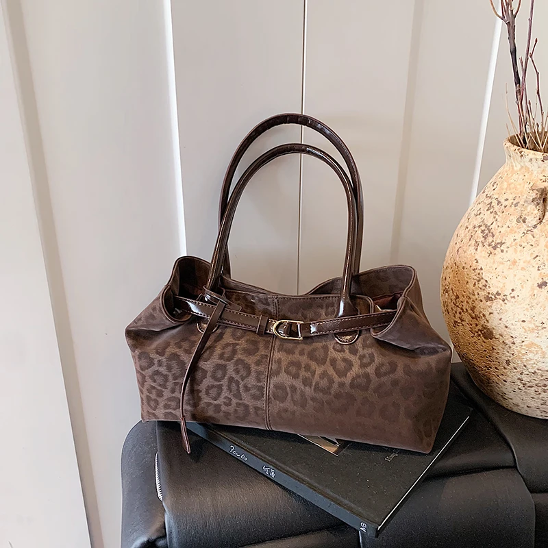 Luxury Bags In Sale - Borse a tracolla dolci per giovani