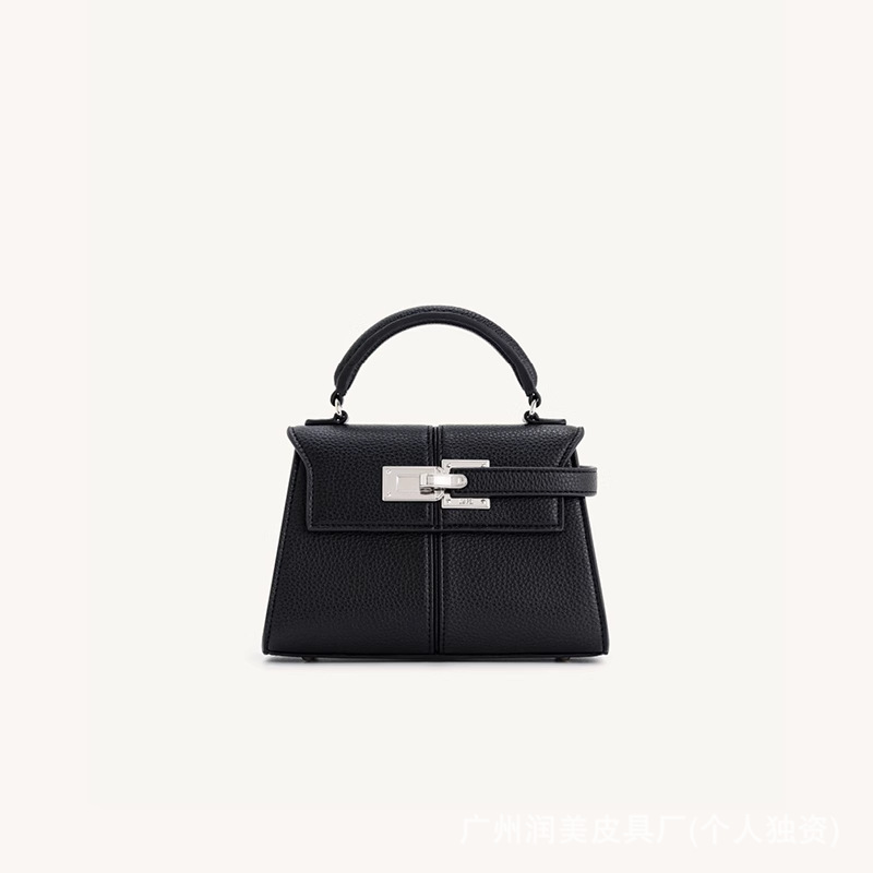 Borsa a forma di raviolo JW PE - Luxury Bags To Sell recensione e prezzo