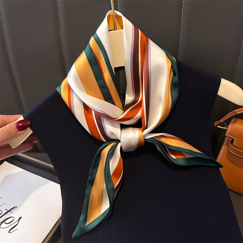 Nuova sciarpa di seta twill co - Luxury Bags To Sell recensione e prezzo
