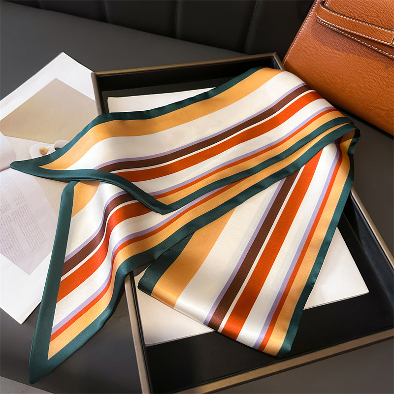 Nuova sciarpa di seta twill co - Luxury Bags To Sell recensione e prezzo