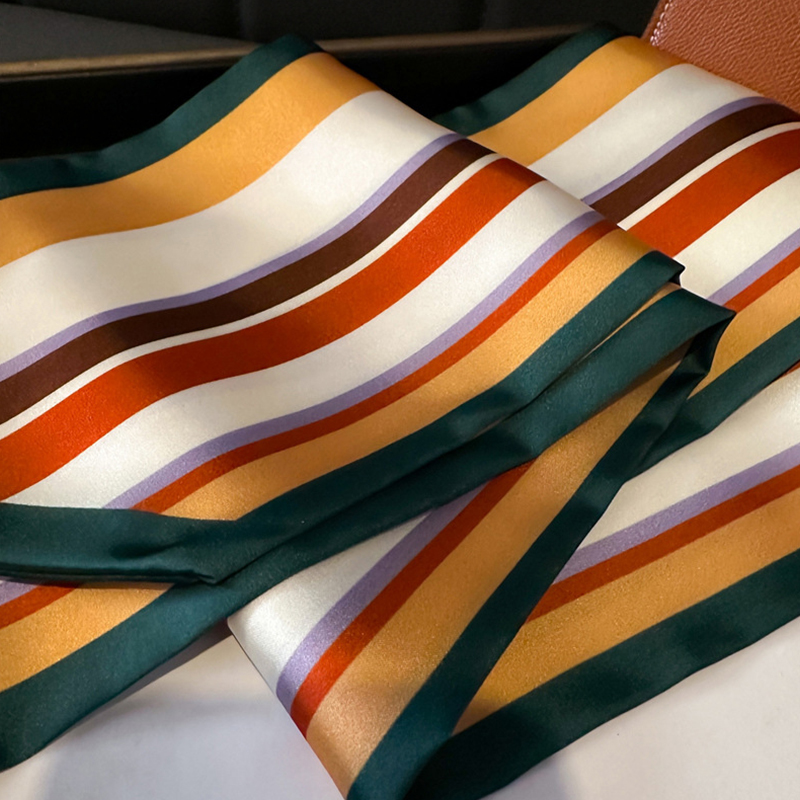 Nuova sciarpa di seta twill co - Luxury Bags To Sell recensione e prezzo