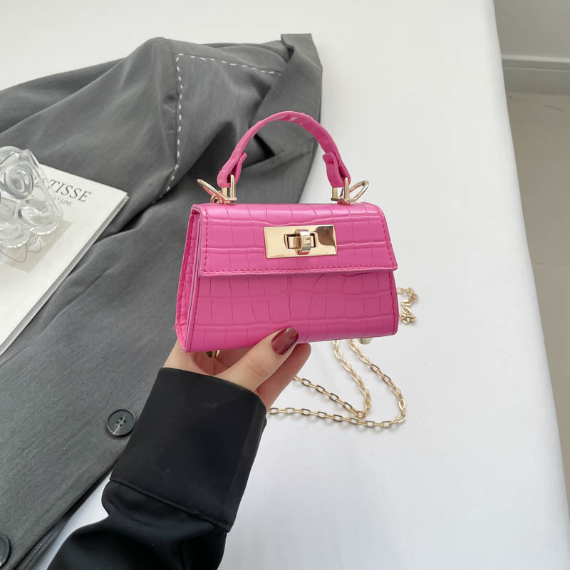 Nuova Borsa a Tracolla alla Mo - Luxury Bags Jacquemus recensione e prezzo