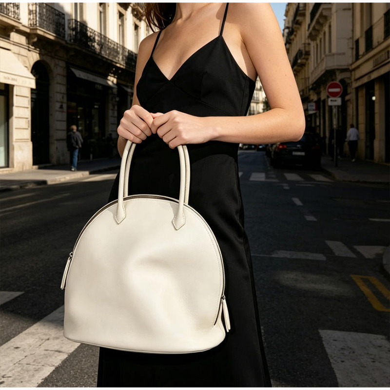 Borsa a Spalla di Lusso a Form - Luxury Bags Korea recensione e prezzo