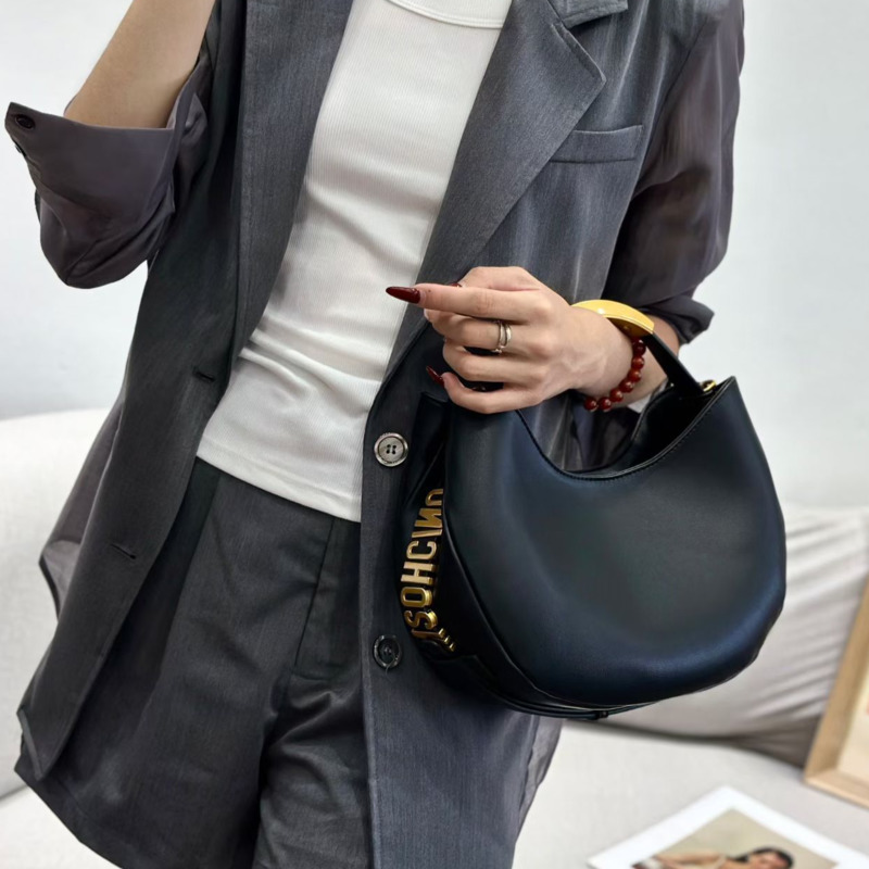 Borsa a secchiello da donna a  - Luxury Bags To Sell recensione e prezzo