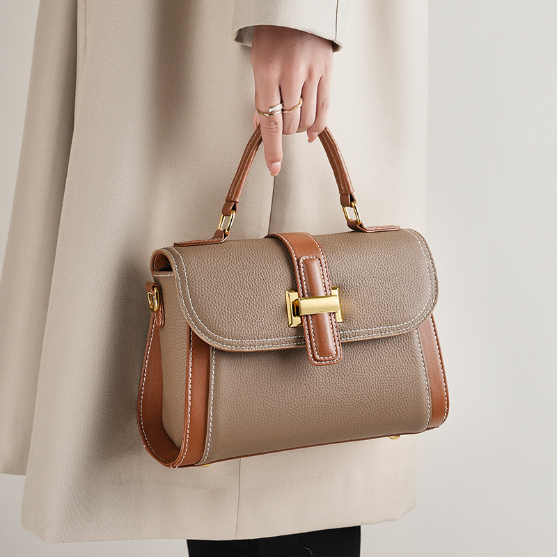 Borsa a Tracolla da Donna in V - Luxury Bags In Sale recensione e prezzo