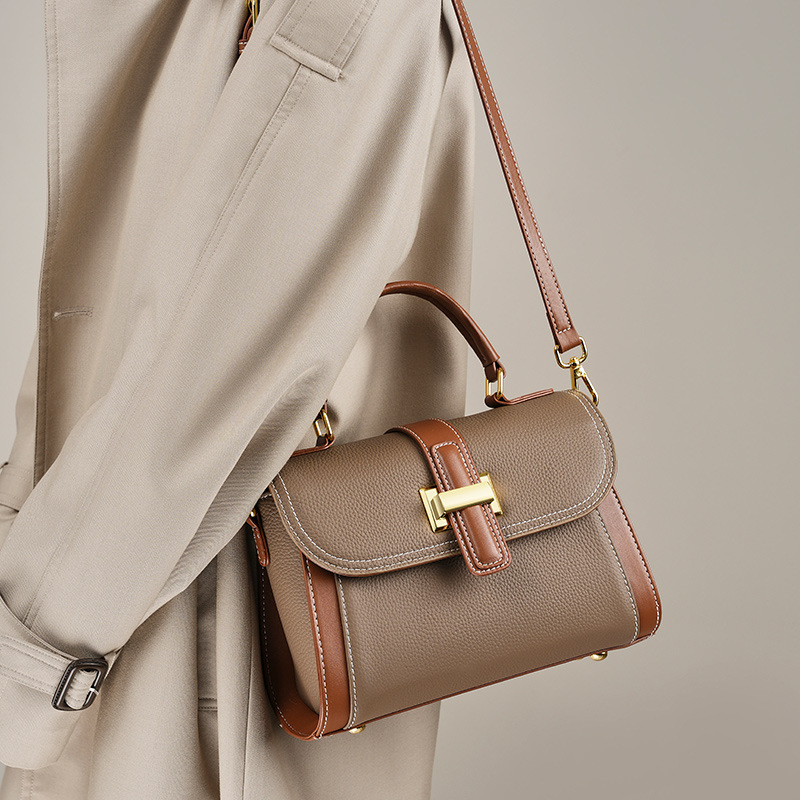Borsa a Tracolla da Donna in V - Luxury Bags In Sale recensione e prezzo
